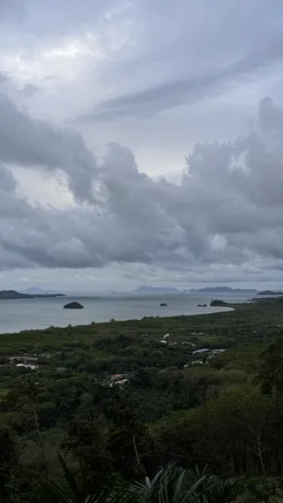 Viewpoint On The Bay