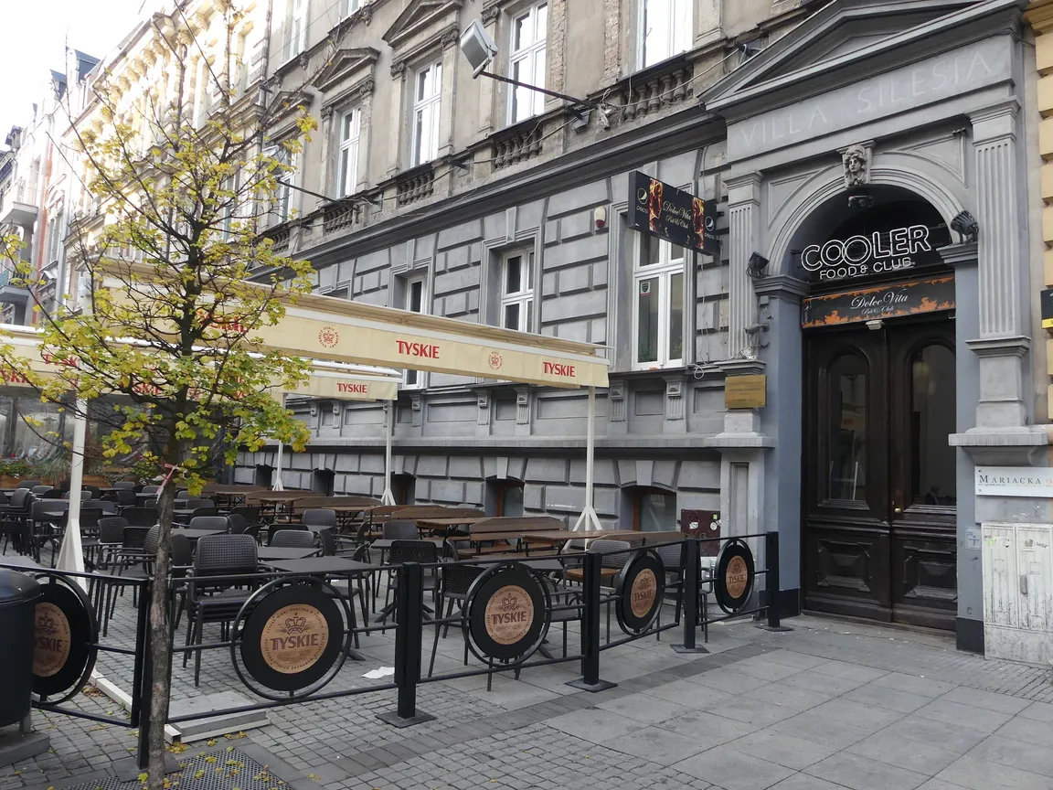 Cooler Club&Food