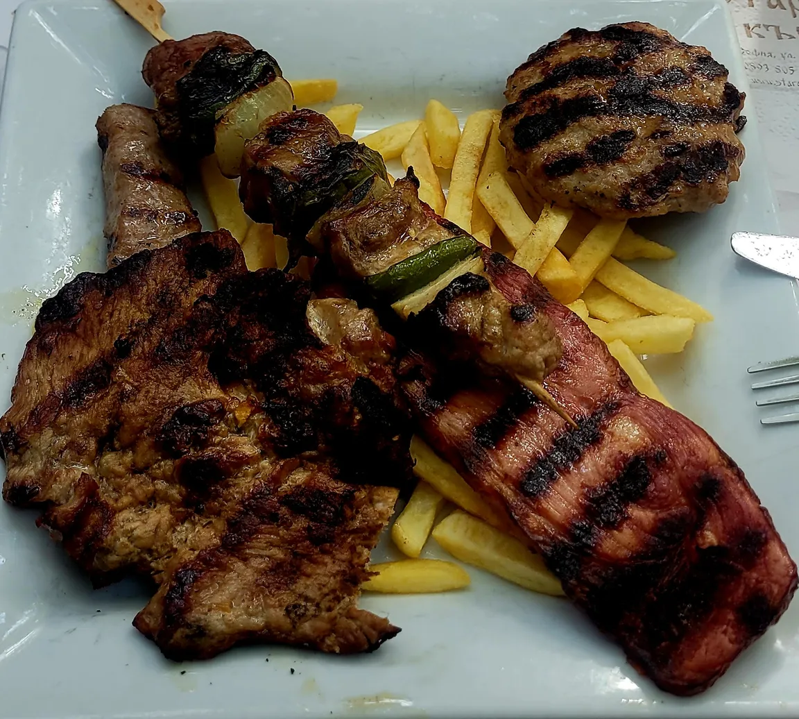 Restauracja bułgarska Starata kyszta (Reduta, Sofia)